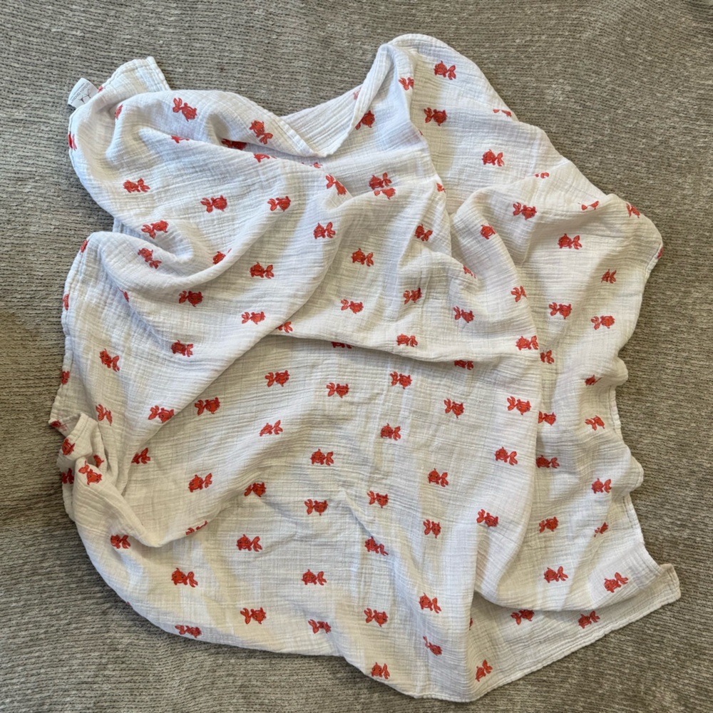 Aden + Anais Muslin Baby Blanket White Red Goldfish Print Cotton